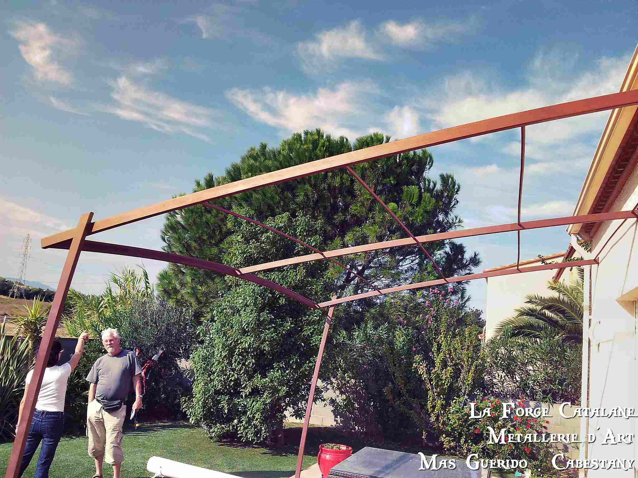 pergola tube cintree moderne fer Forge Catalane Cabestany (2).jpg